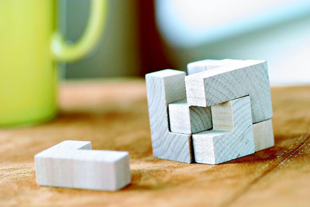 Holzpuzzle im Baumwollbeutel Aniccen