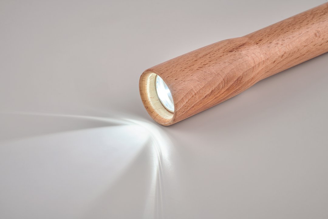 Taschenlampe aus Holz Truedi