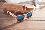 Sonnenbrille mit Köcher Marlen
