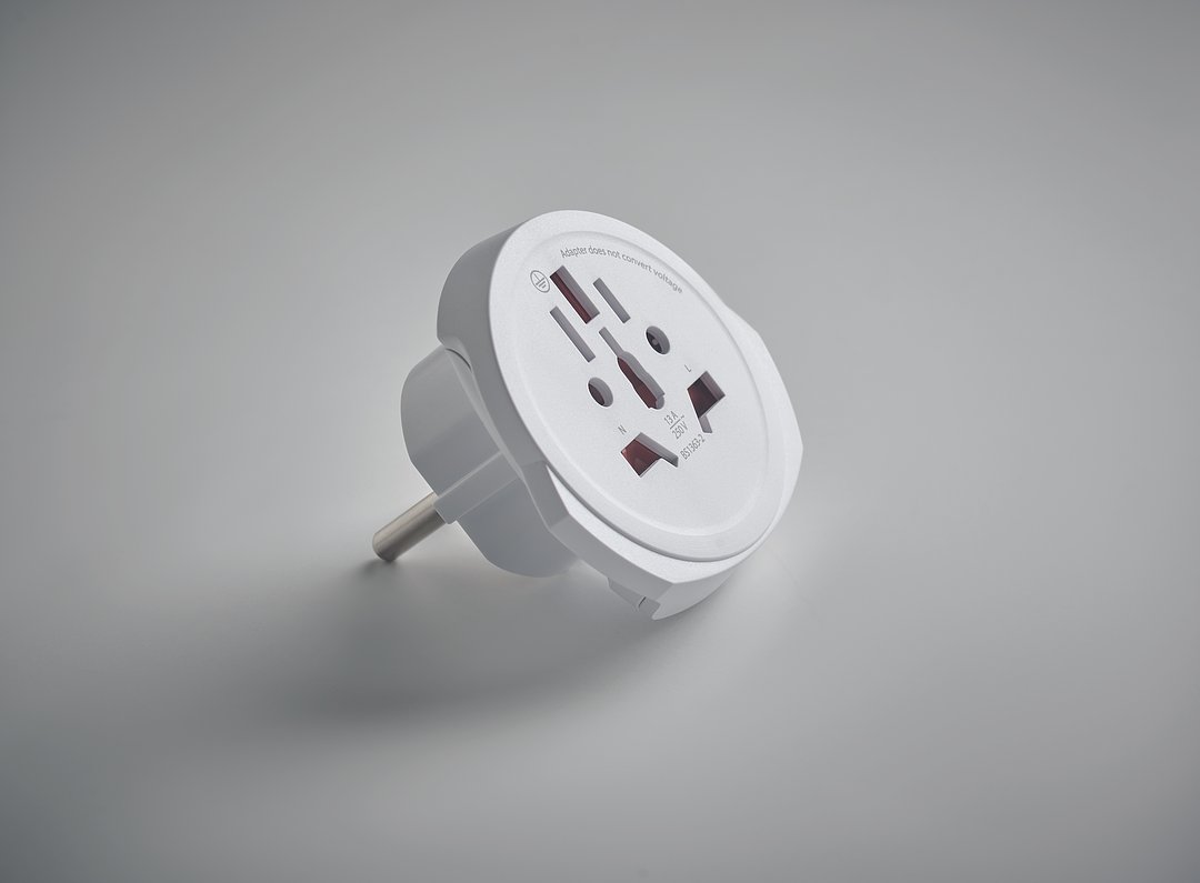 World to EU. 3-pole Ruelver