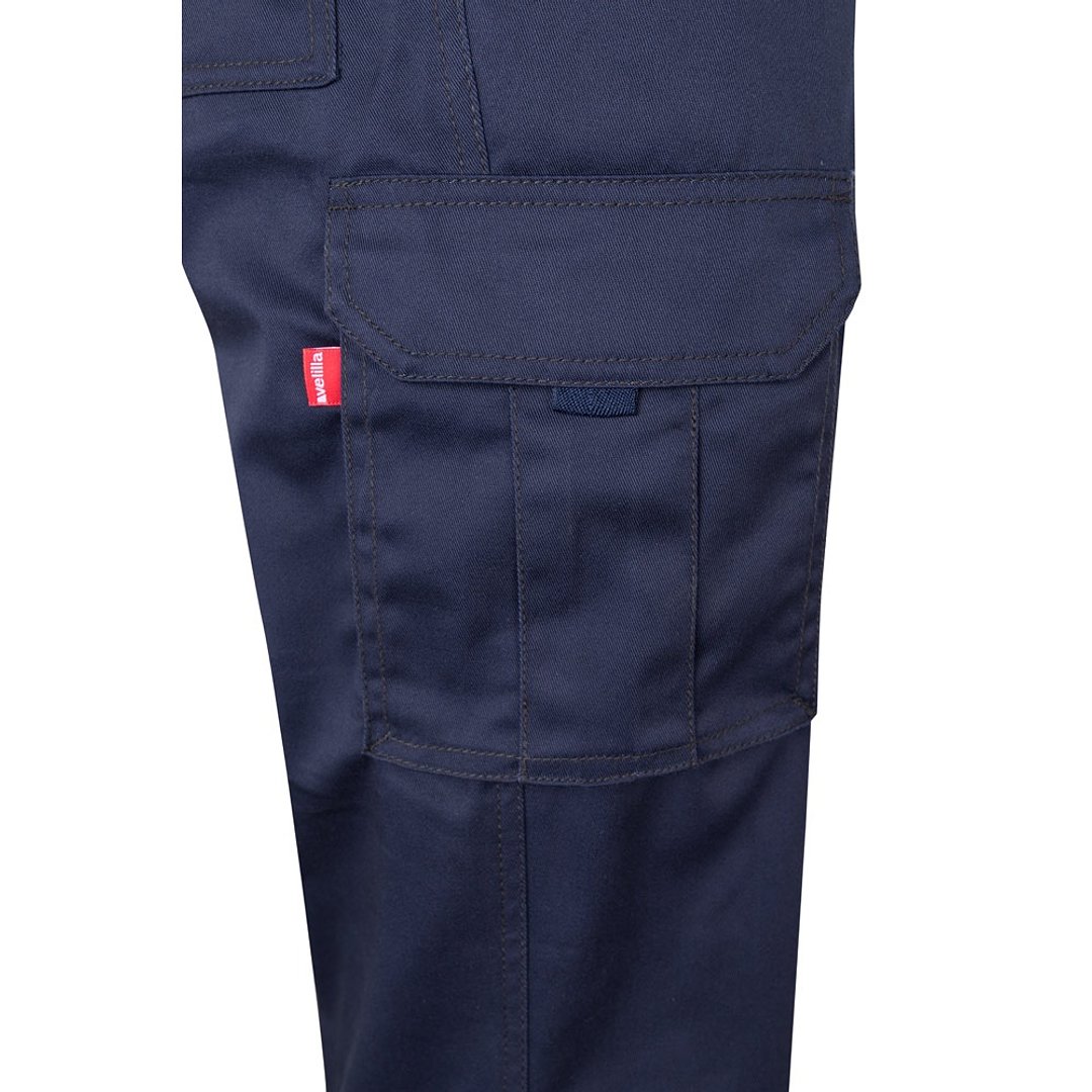 Multitaschen-Stretchhose (290 g/m²) aus Baumwolle (46 %), EME (38 %) und Polyester (16 %) Emendi