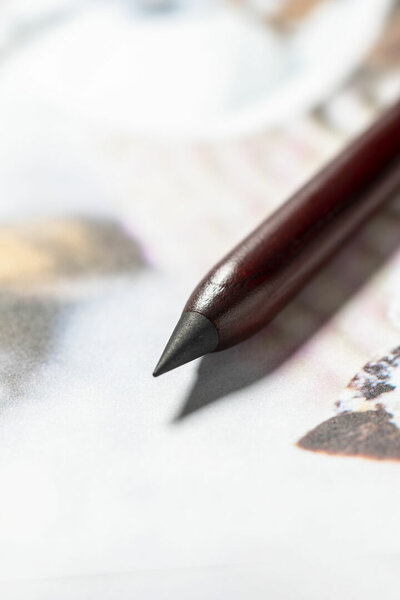 Ewiger Bleistift Idgox