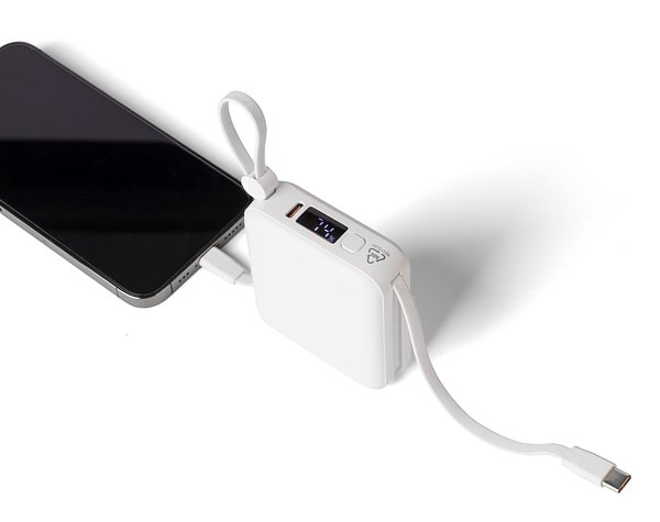 Recycelte ABS-Powerbank Neli