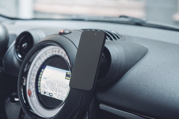 Kfz-Lüftungshalterung Itaraia