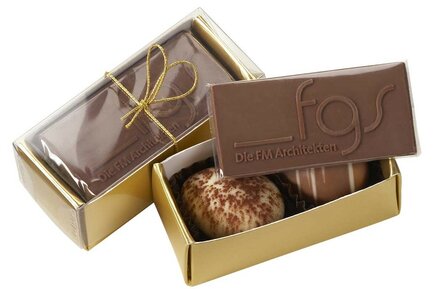 Oster Praliné "Piccolo" mit Logoschokolade