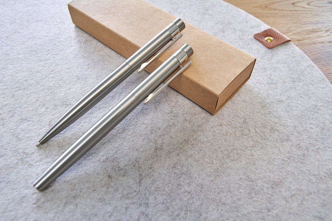 Schreibset Natie | Recycelter Edelstahl | Drehkugelschreiber und Rollerball