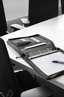 Dokumentenmappe aus Polyester/PU Emmast