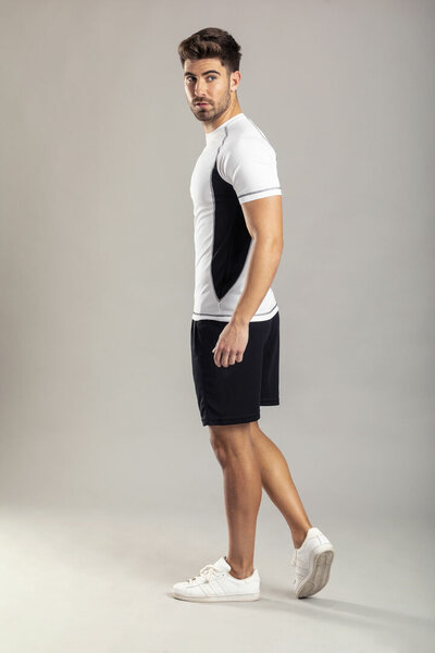 Erwachsene T-Shirt Idmbi