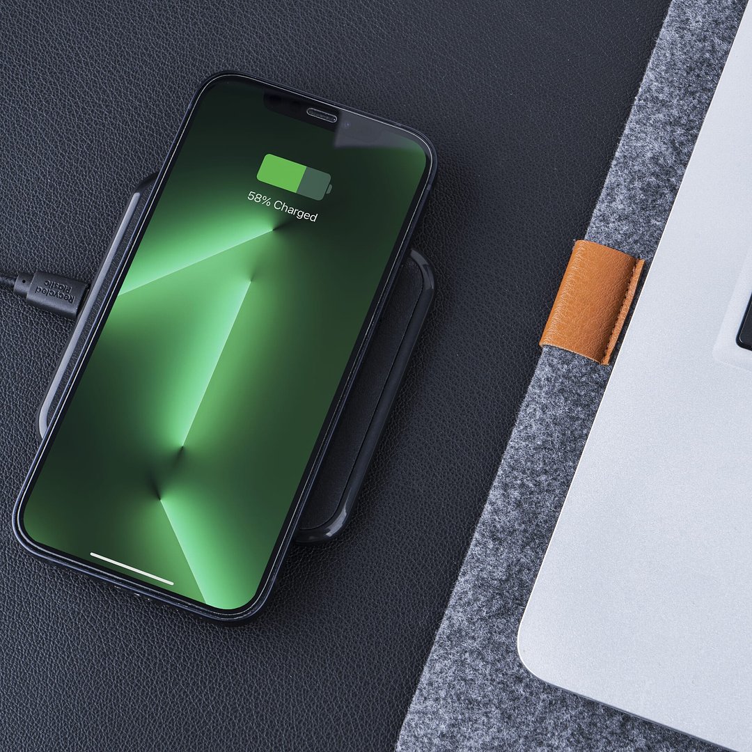 Iné Wireless Fast Charger - Recycled Leather 15W Marazenco