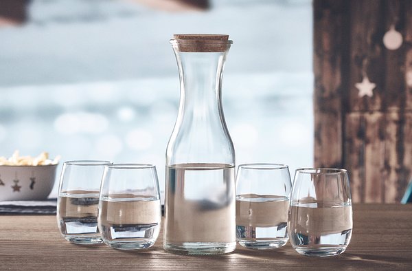 Karaffe aus recyceltem Glas 1L Leenjasca