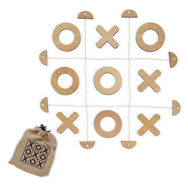 Riesiges Tic Tac Toe Beatriovan