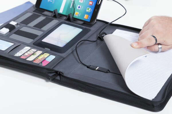 Power Bank Mappe Idden