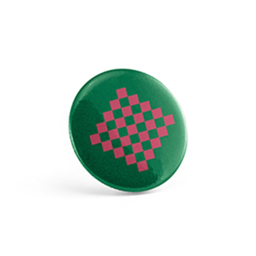 Runder Pin mit Magnet und Flaschenöffner Köbign