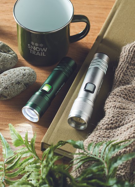 Wiederaufladbare Taschenlampe Betiat