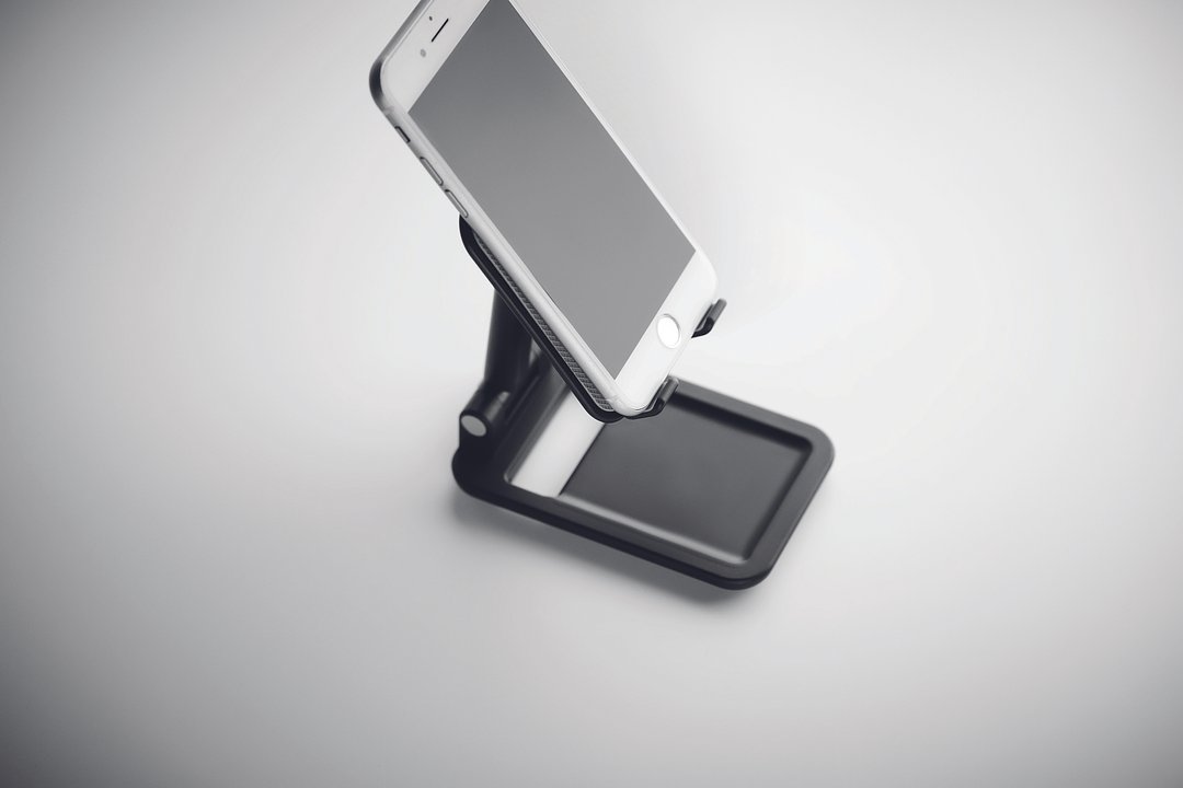 Klappbarer Smartphone-Halter Vrelven