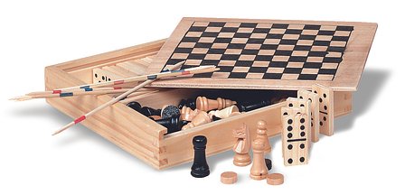 Spielesammlung in Holzbox Leycin