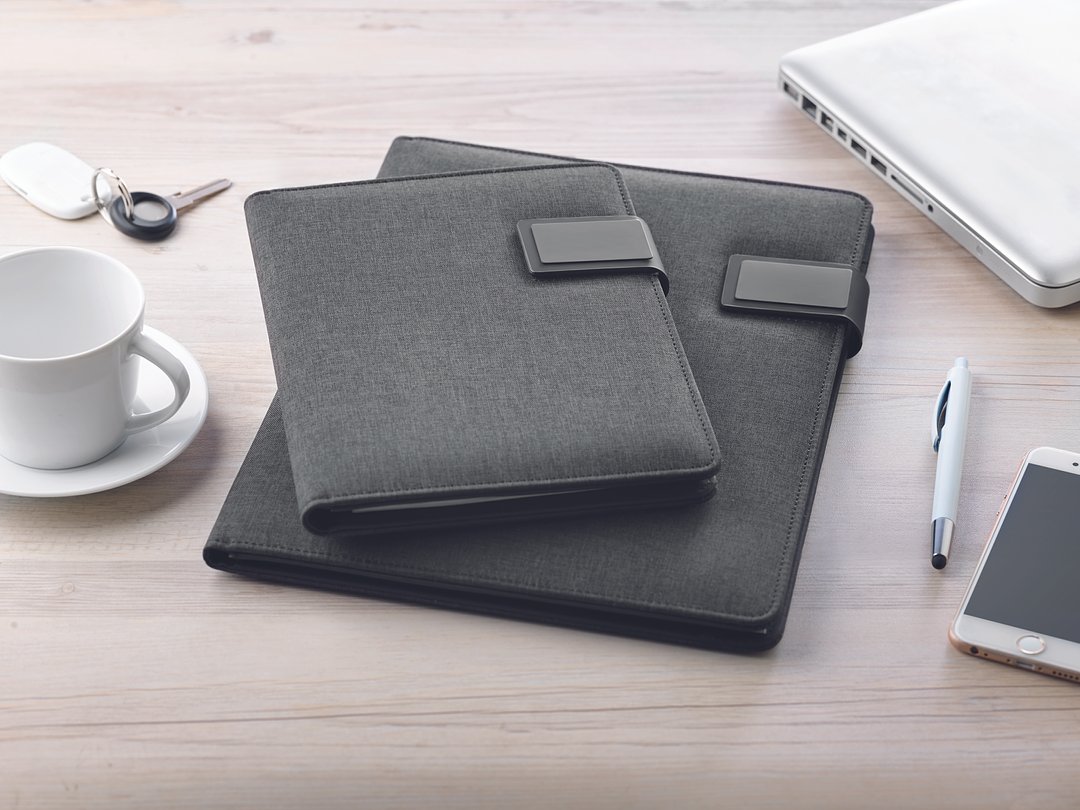 DIN A4 Portfolio & Powerbank Saraik