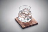 Glas mit Untersetzer Durica