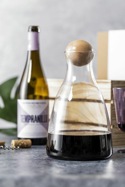 Wein Dekanter Idley