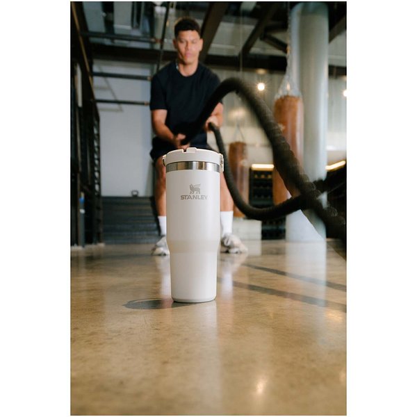 890 ml IceFlow™ Flip Straw Thermobecher - Jörina