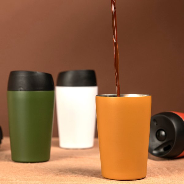 Loke Reisebecher Farbe beschichtet 240ml Inas