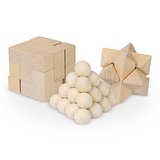 Dieses nachhaltige Set enthält drei spannende Denkspiele: ein Sternenpuzzle, ein Pyramidenpuzzle und ein 3D-Würfelpuzzle, die alle aus Holz gefertigt sind. Sie sind in einer Holzbox Badris