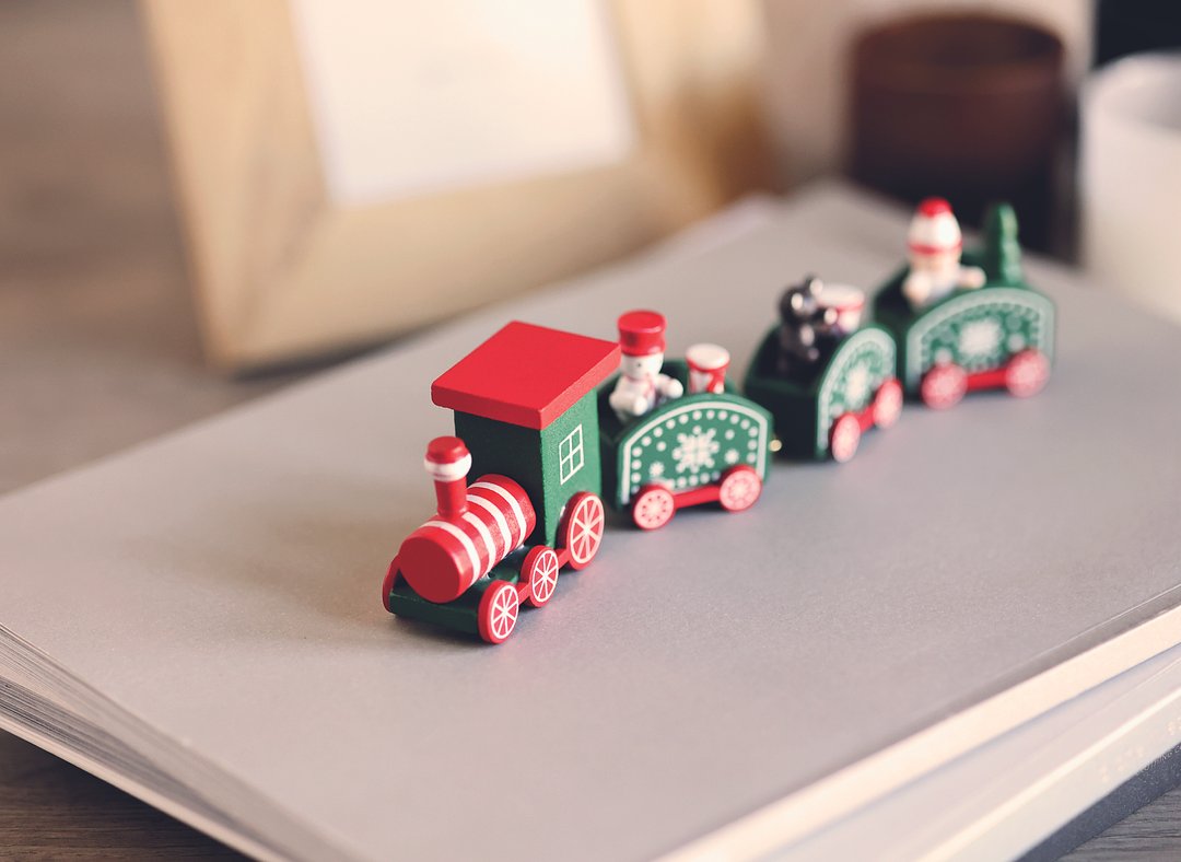 Deko-Zug aus Holz Ruelixuma