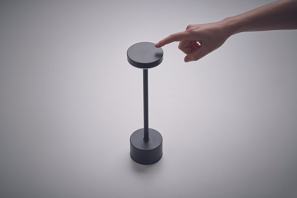 USB-Tischlampe aus Aluminium Ainanst