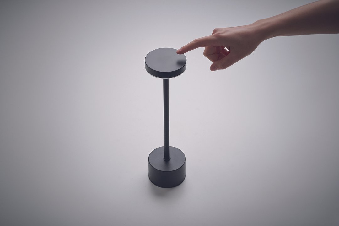 USB-Tischlampe aus Aluminium Ainanst