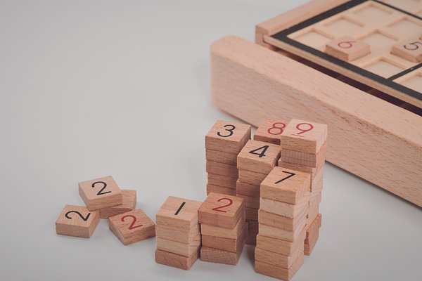 Sudoku-Brettspiel Holz Razenia
