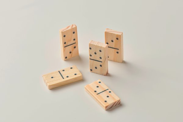 Domino- und Spielkarten-Set Bisteis