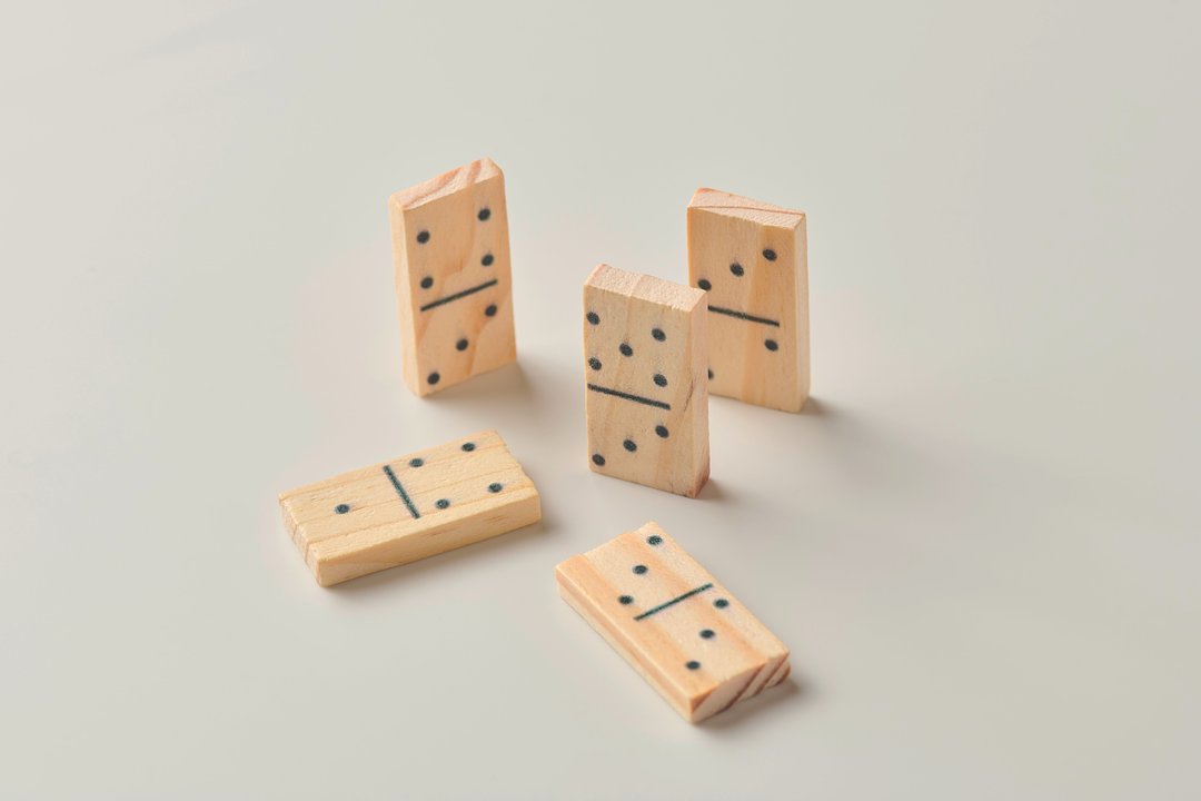 Domino- und Spielkarten-Set Bisteis