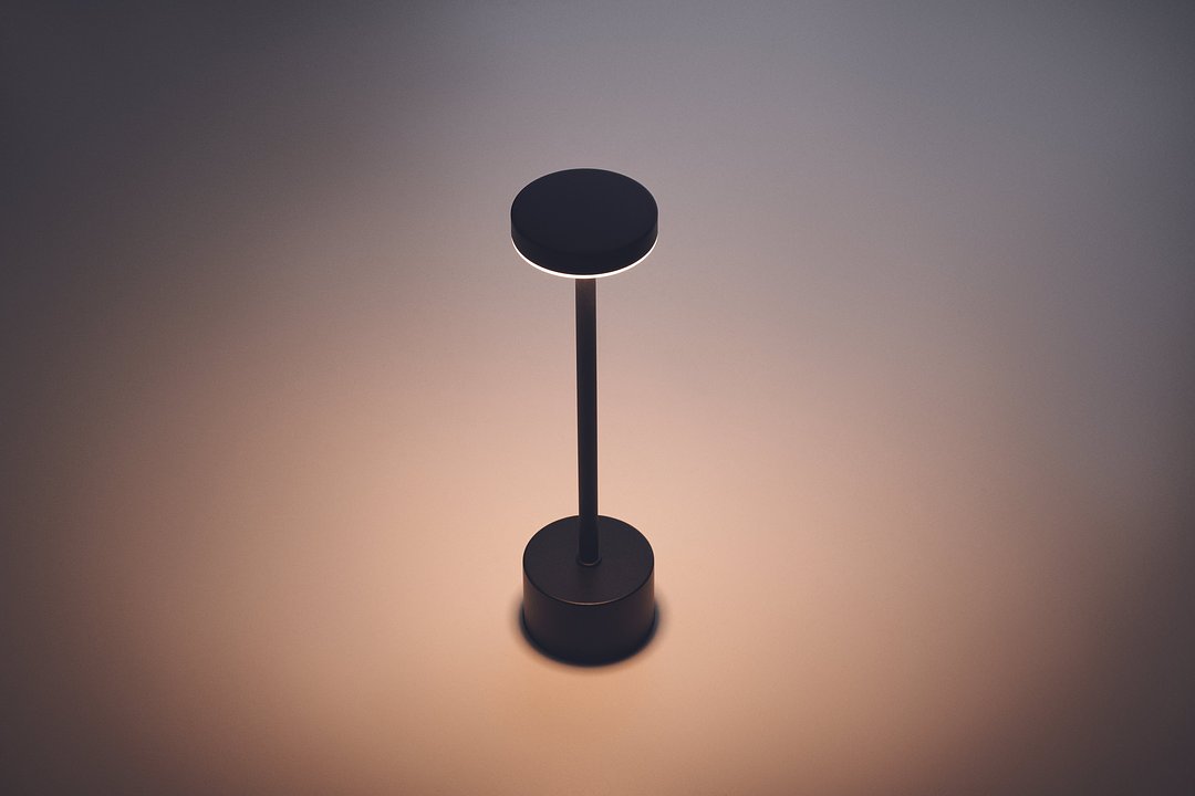 USB-Tischlampe aus Aluminium Ainanst