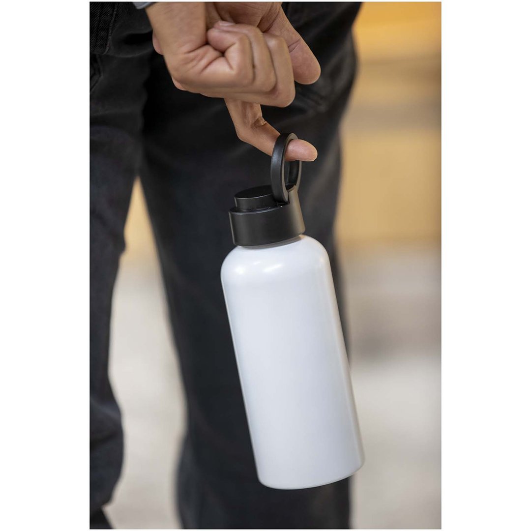 600 ml RCS-zertifizierte Wasserflasche aus recyceltem Aluminium mit RPET-Deckel - Ylana