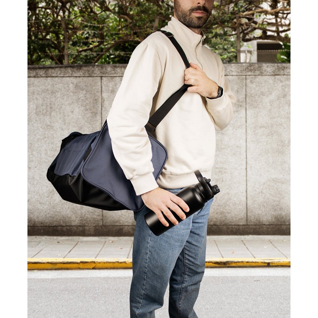 Flasche aus Edelstahl (90 % recycelt), doppelwandig vakuumisoliert Emendicoli