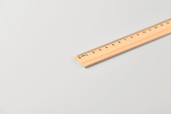Holzlineal 20cm Helylan
