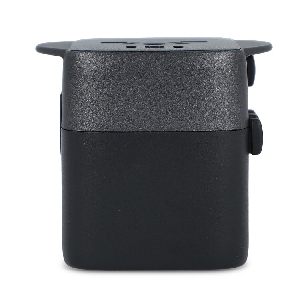 PowerPro Reiseadapter aus recyceltem Kunststoff Altina
