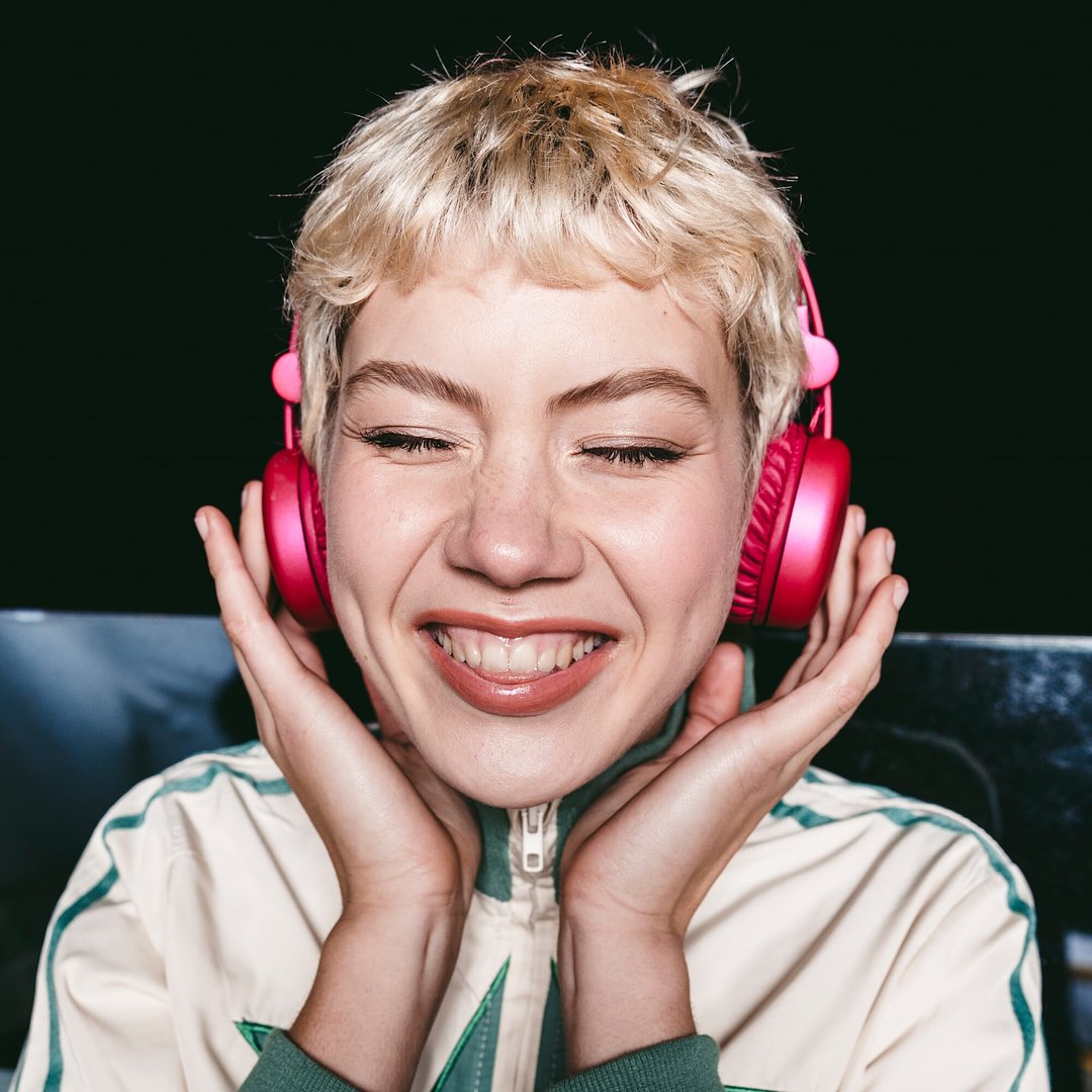 Code Core-Wireless on-ear Headphone Inatiana