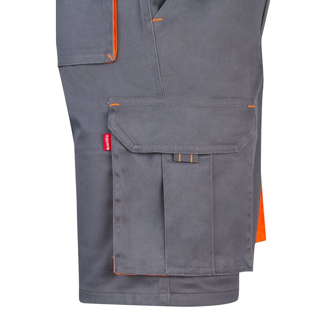 Zweifarbige Stretch-Bermudashorts mit mehreren Taschen (240 g/m²) aus Baumwolle (46 %), EME (38 %) und Polyester (16 %) Altie