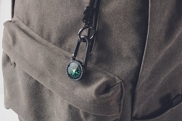 Outdoor-Kompass mit Karabiner Natristia