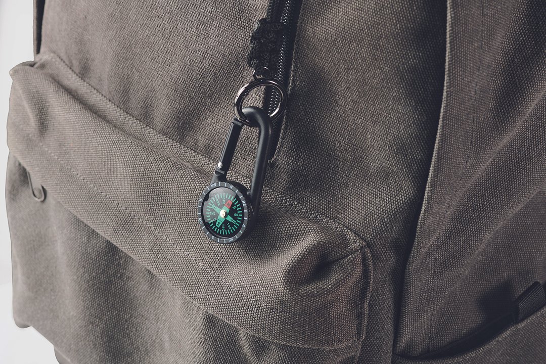 Outdoor-Kompass mit Karabiner Natristia