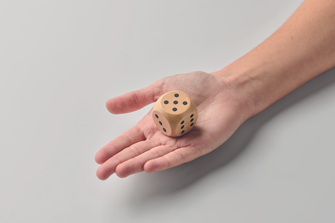 Spielwürfel Schima-Holz Ø 3cm Fendrito