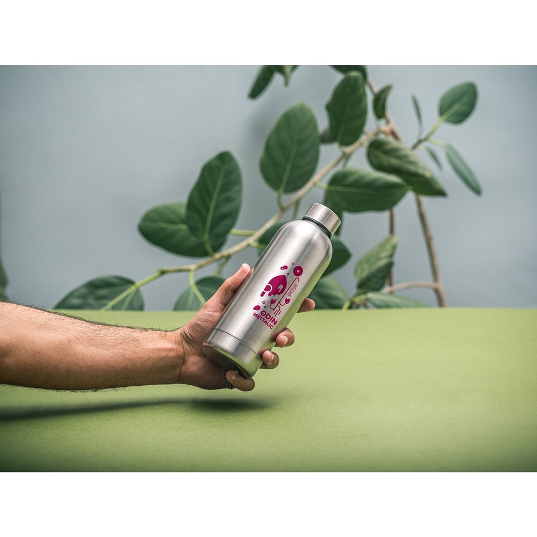 Flasche aus 90% recyceltem Edelstahl 550 mL Gillas