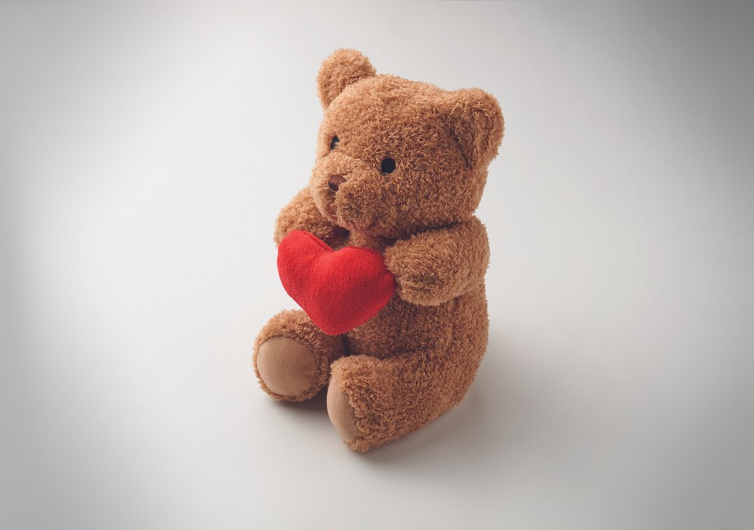 Teddybär mit Herz 23cm Ramudori