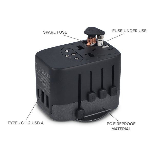 PowerPro Reiseadapter aus recyceltem Kunststoff Altina