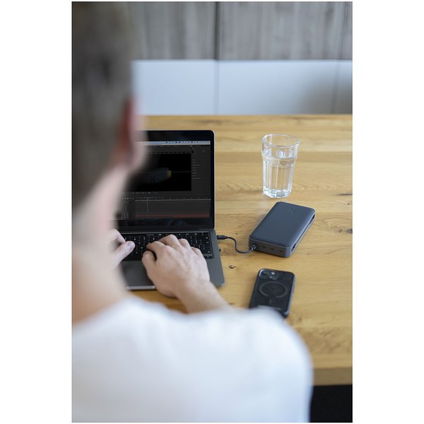 XB403 Titan Ultra 27.000 mAh 200 W Laptop-Powerbank - Dicorst
