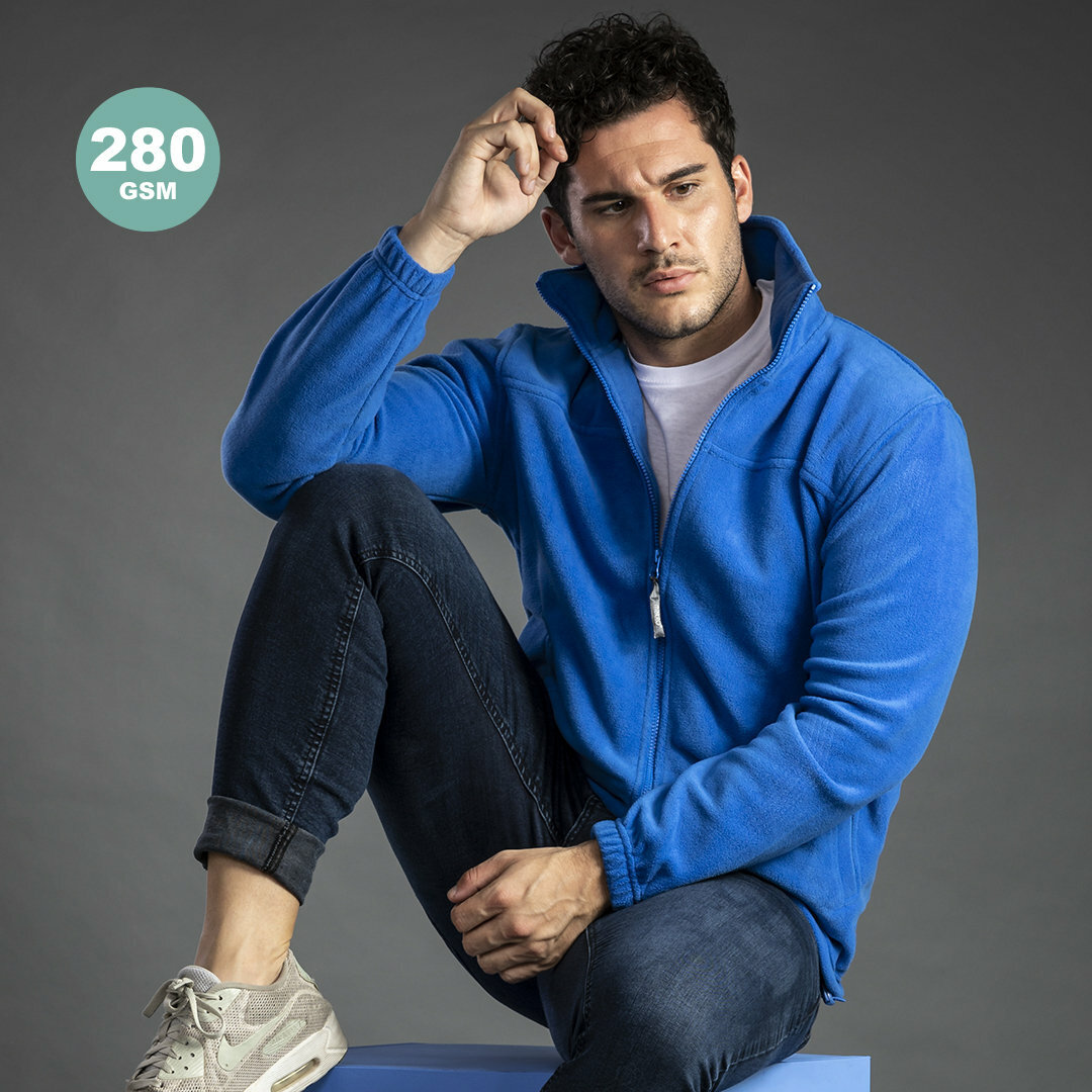 Jacke Idzan