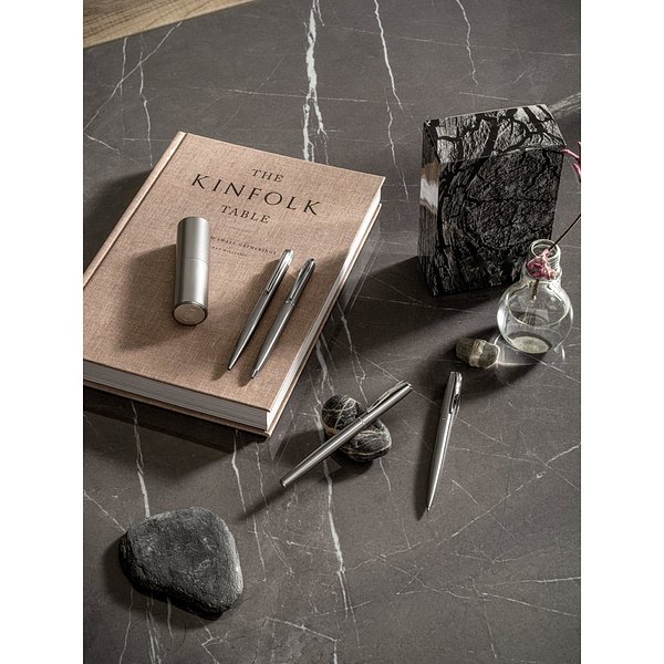 Kugelschreiber aus 53% recyceltem Edelstahl mit Clip Leenellen