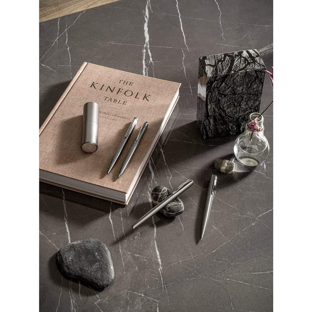 Kugelschreiber aus 53% recyceltem Edelstahl mit Clip Leenellen