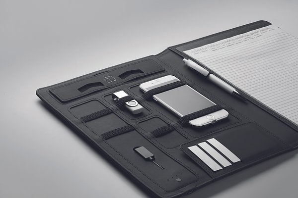 DIN A4 Portfolio & Ladestation Gillia